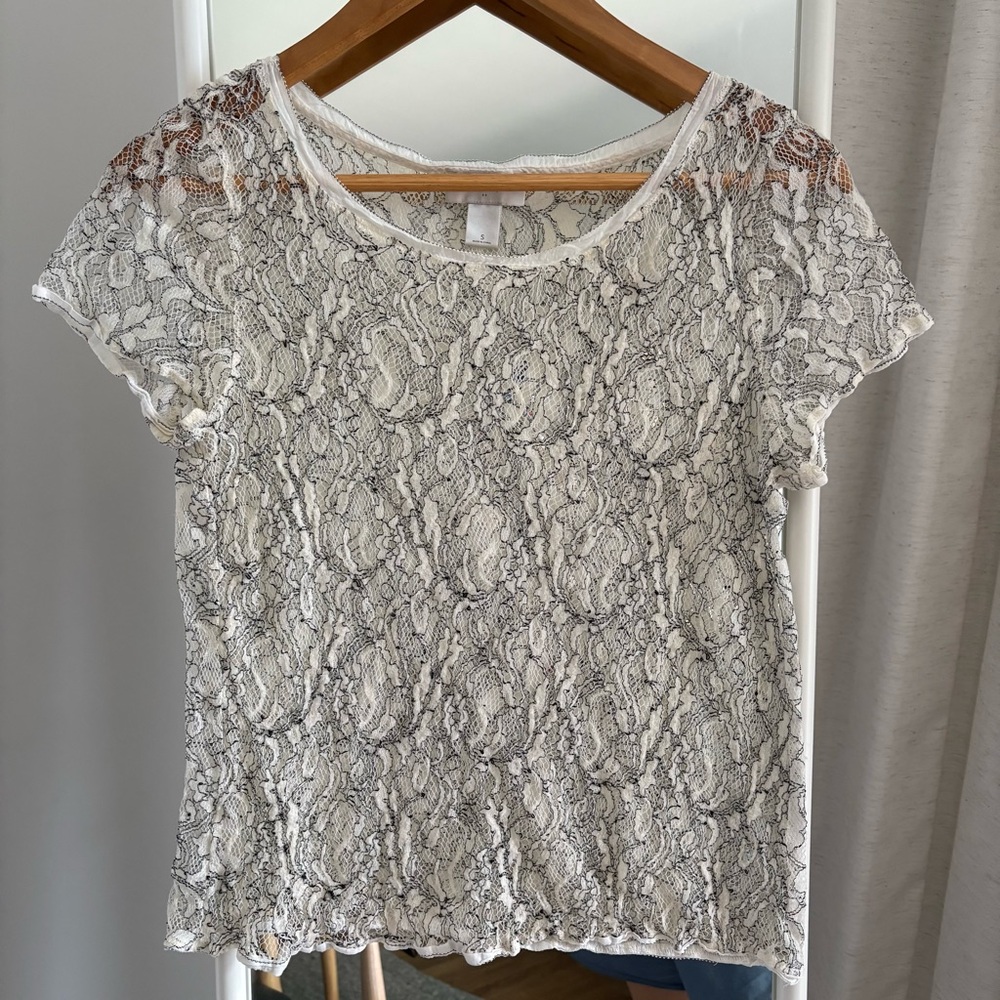 LOFT Cream Fitted Short Sleeve Blouse